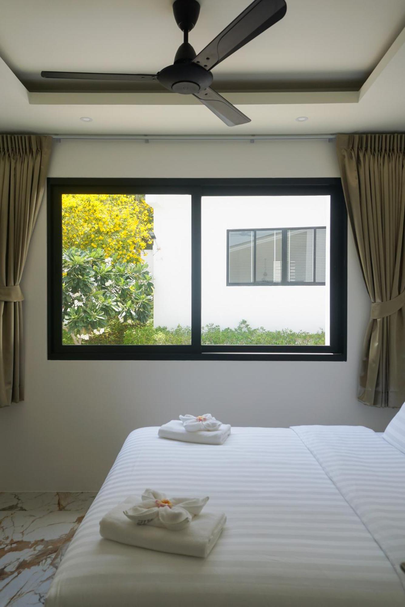 Naira Hillside Pool Villa