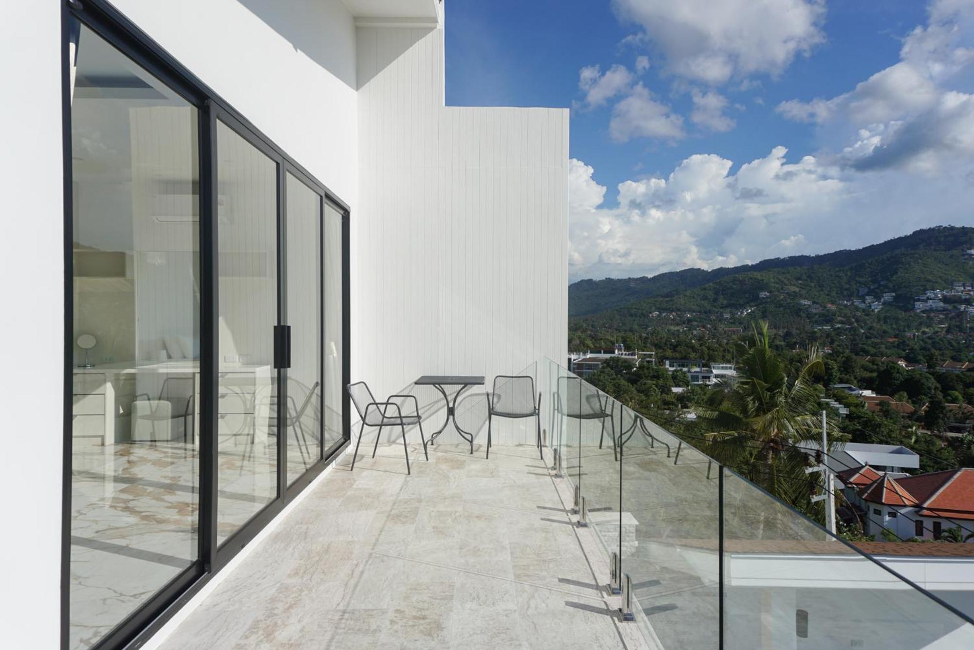 Villa Naira Hillside Pool *