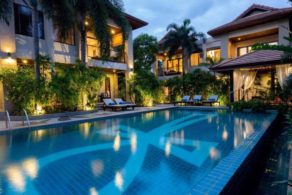 4 Secluded Private Villa *