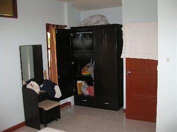 Apartment M Place House