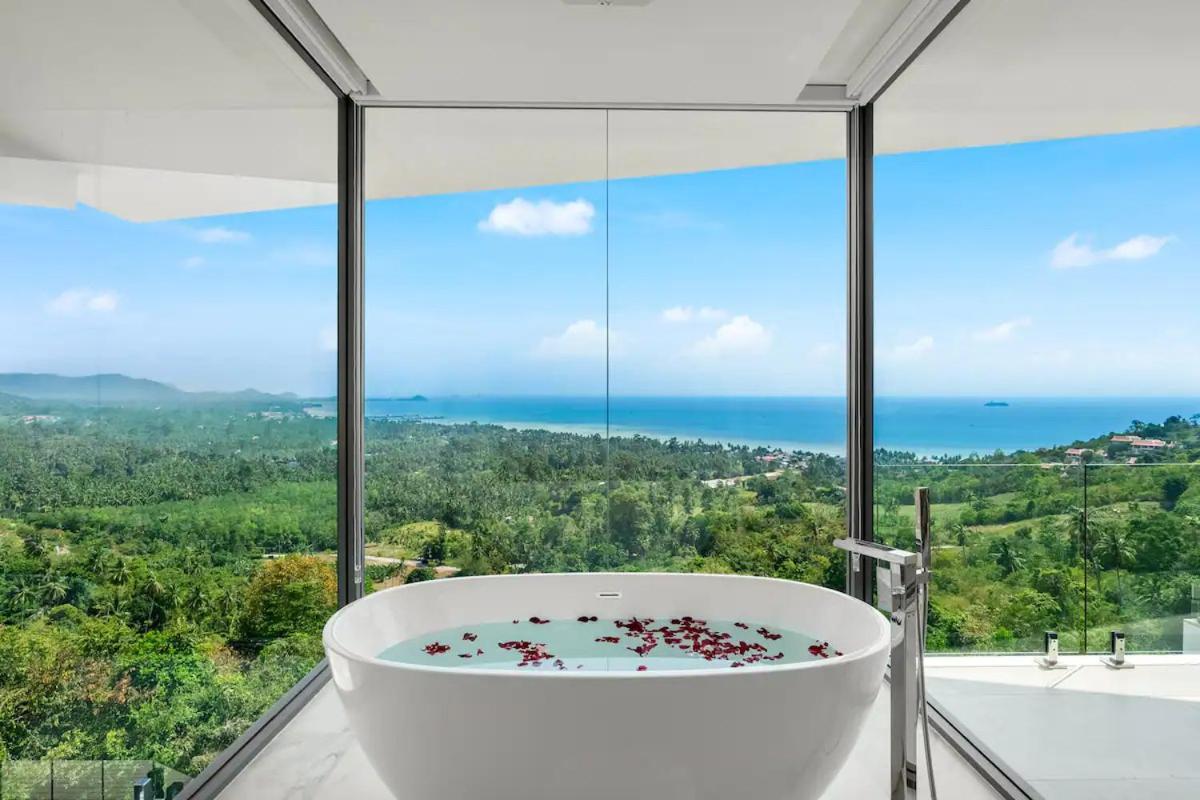 Villa Me Huge And Luxurious *