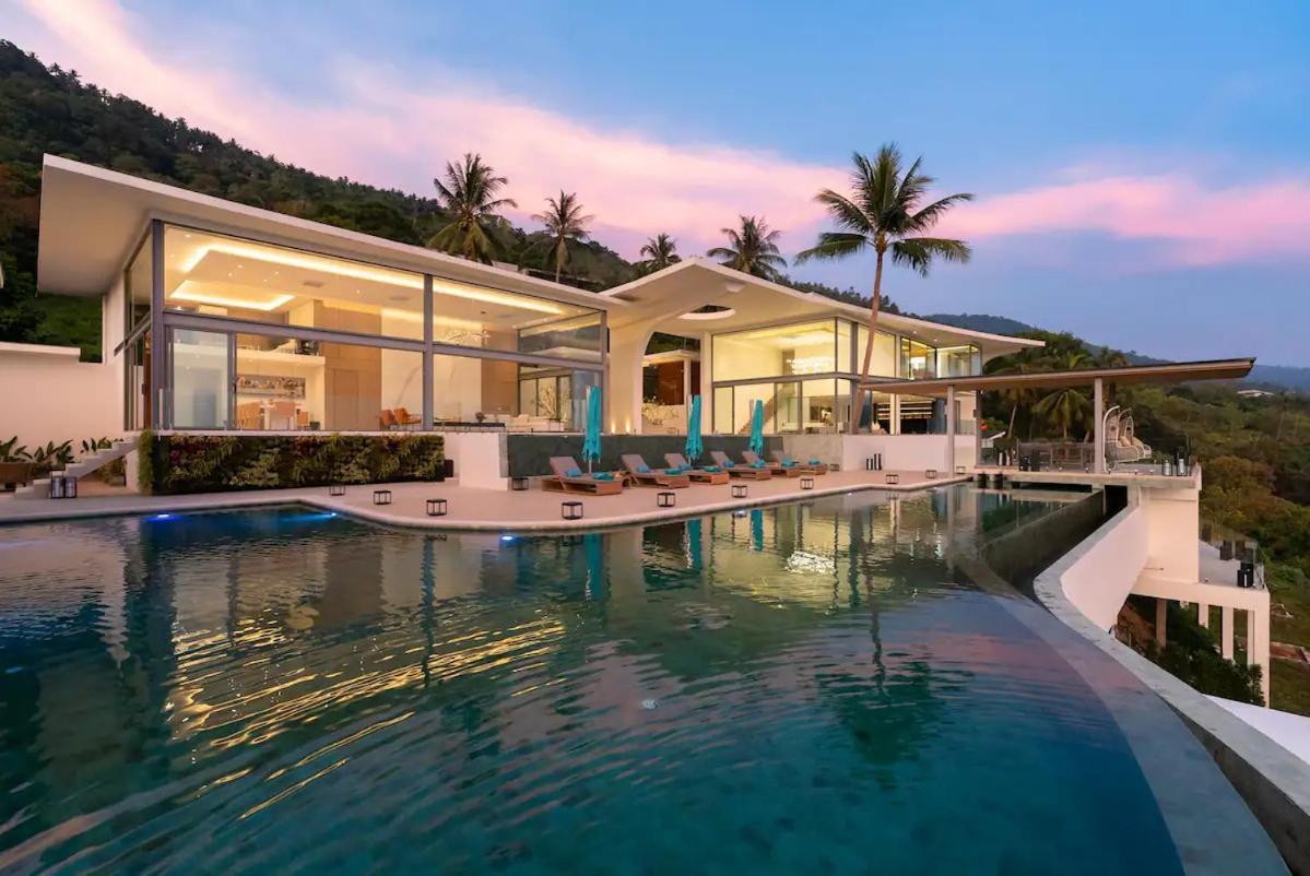 Villa Me Huge And Luxurious Ban Thong Phlu