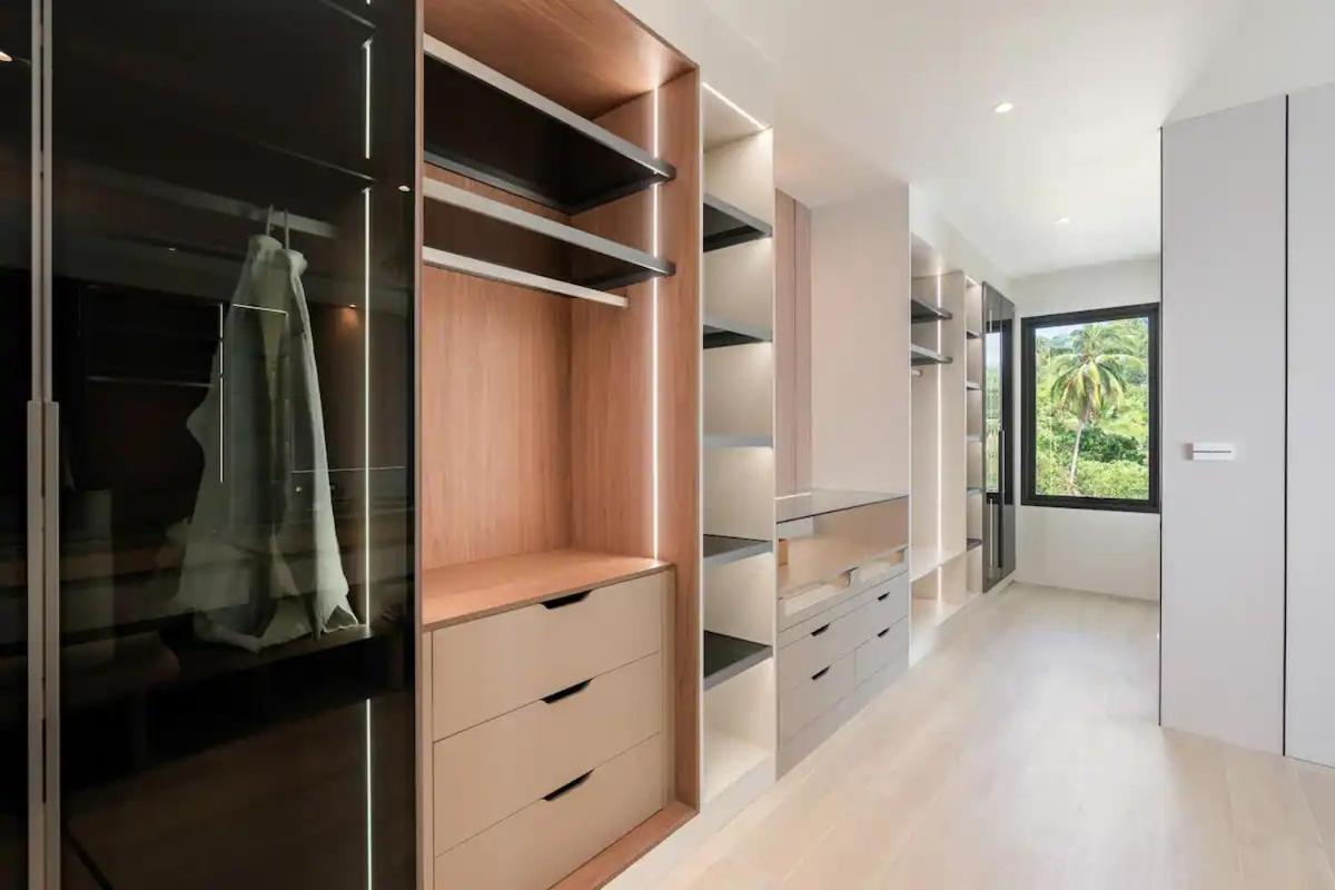 Villa Me Huge And Luxurious Ban Thong Phlu