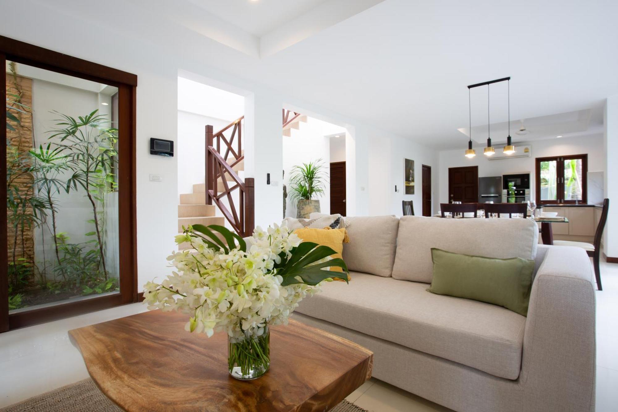 4 Secluded Private Villa
