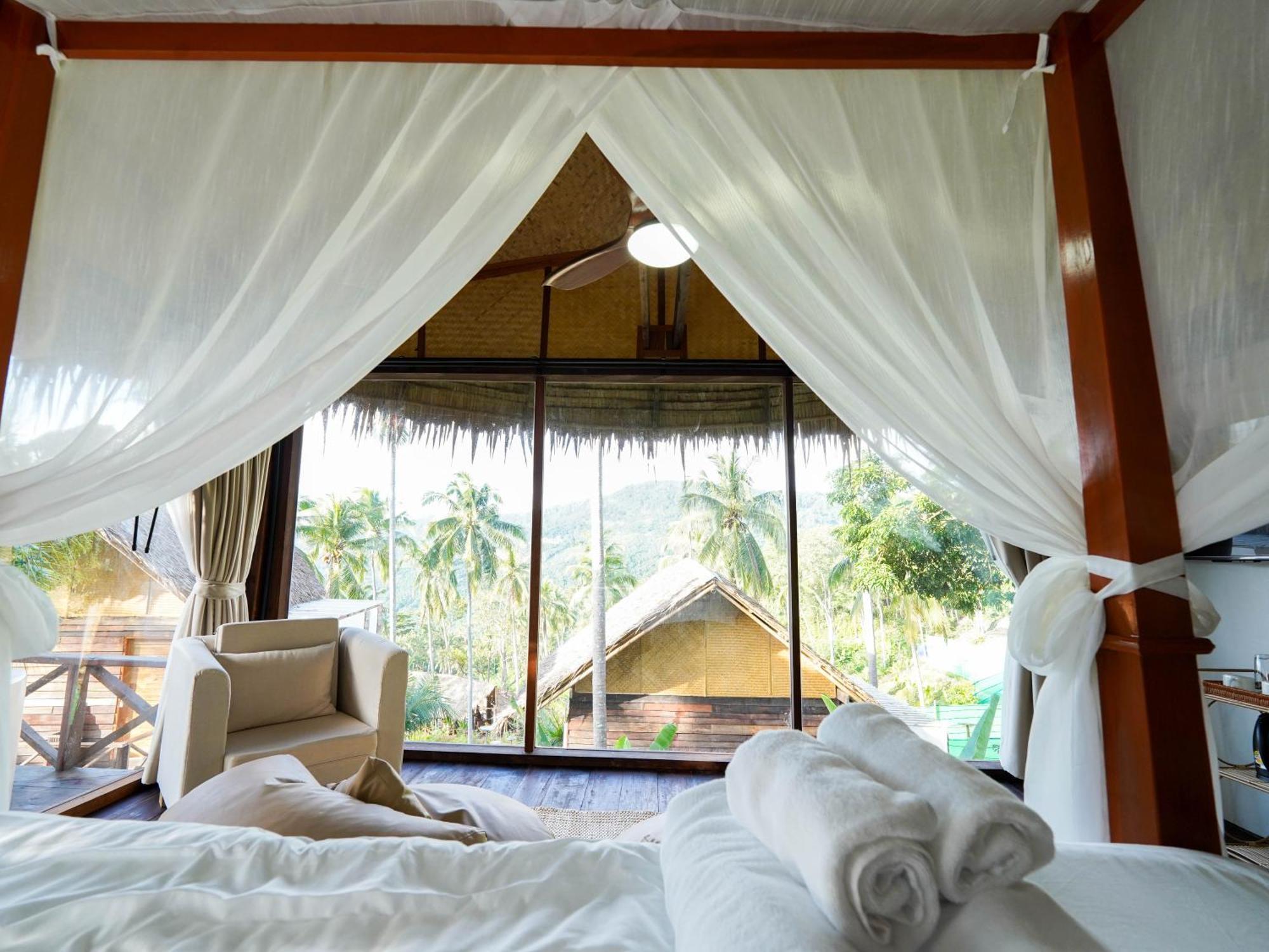 Hotel Roomquest Theva Koh Samui