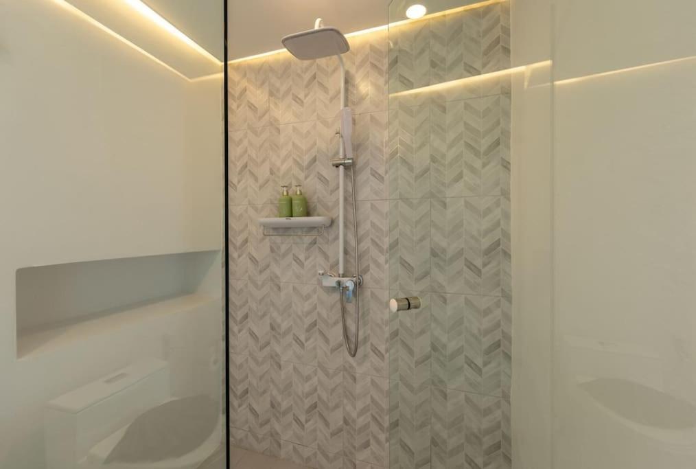 Holiday home Pool Access Spacious Townhouse And Kids Slide *