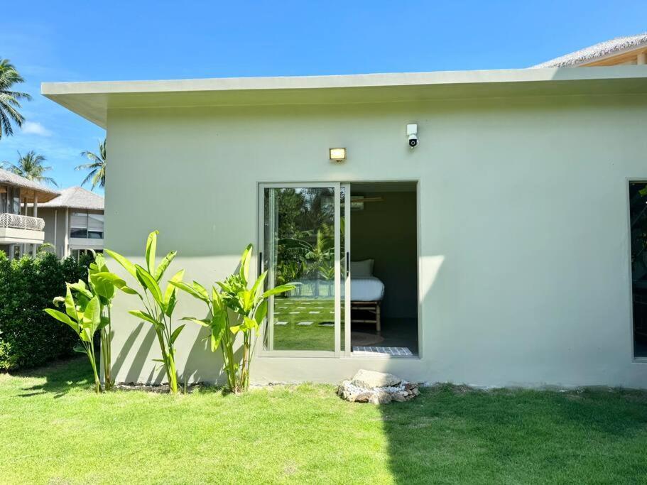 Villa Lovely Villa, 2 Bedrooms & 1 Room, *