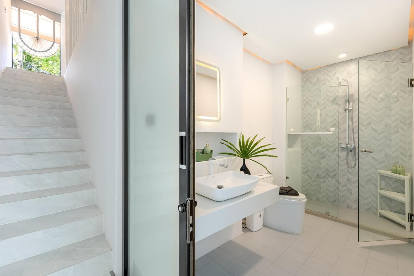 Zen Style Pool Access Townhouse Holiday home