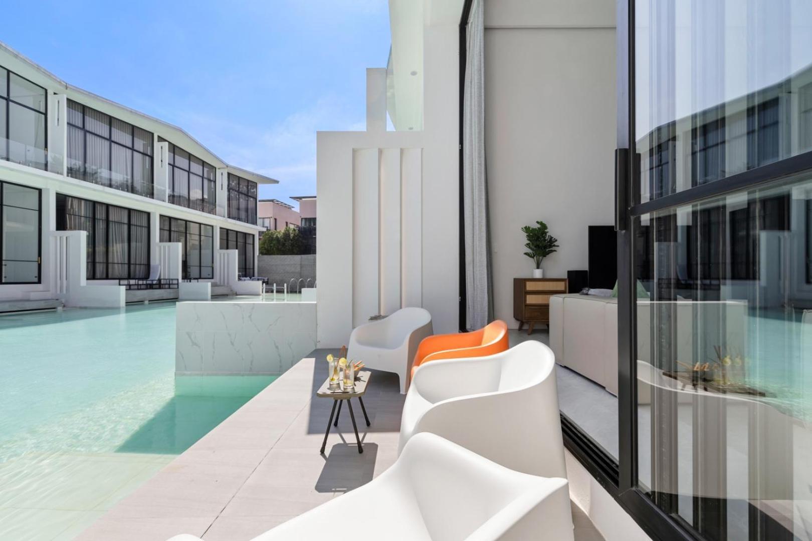 Zen Style Pool Access Townhouse *
