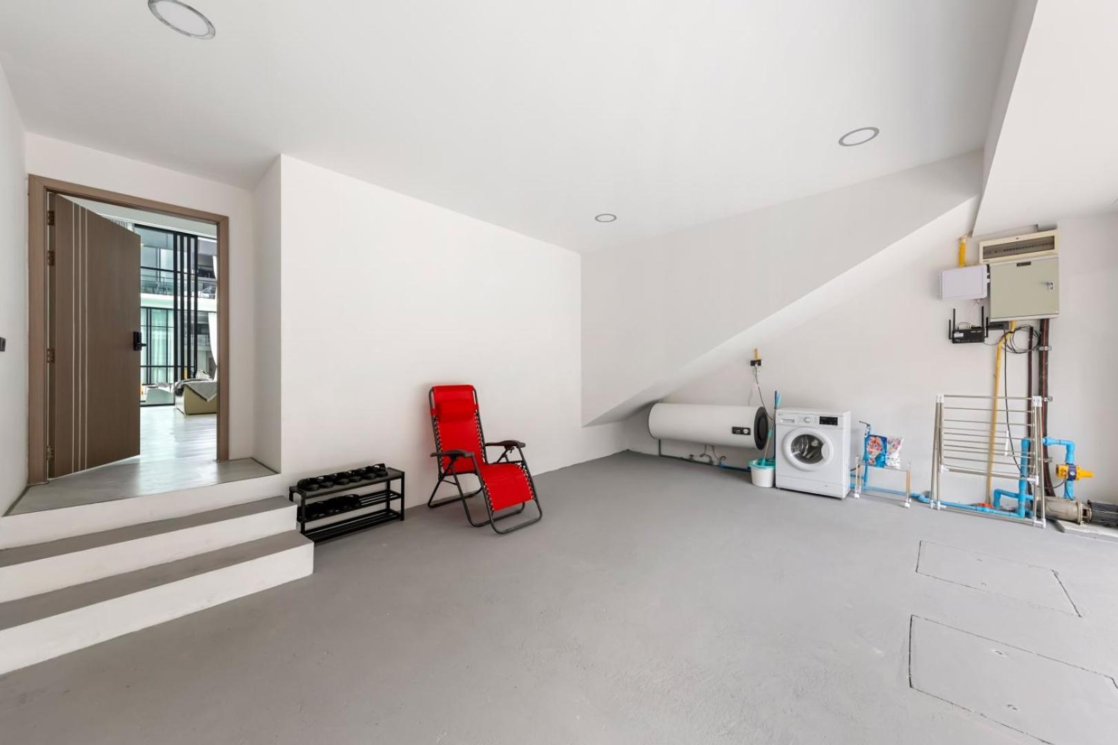 Zen Style Pool Access Townhouse *