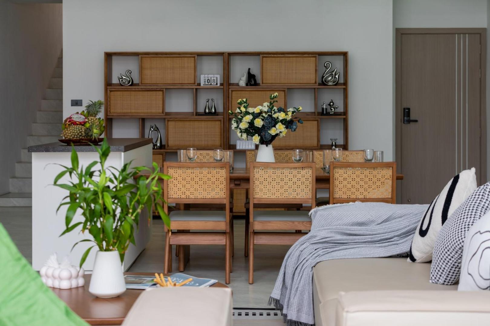 Zen Style Pool Access Townhouse Holiday home