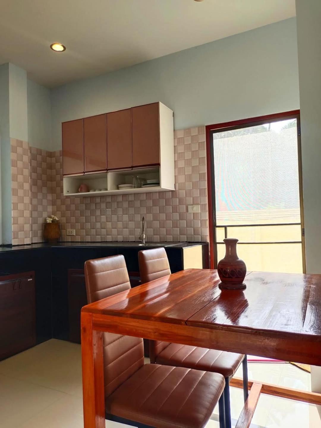 House In Lipa Noi Holiday home *