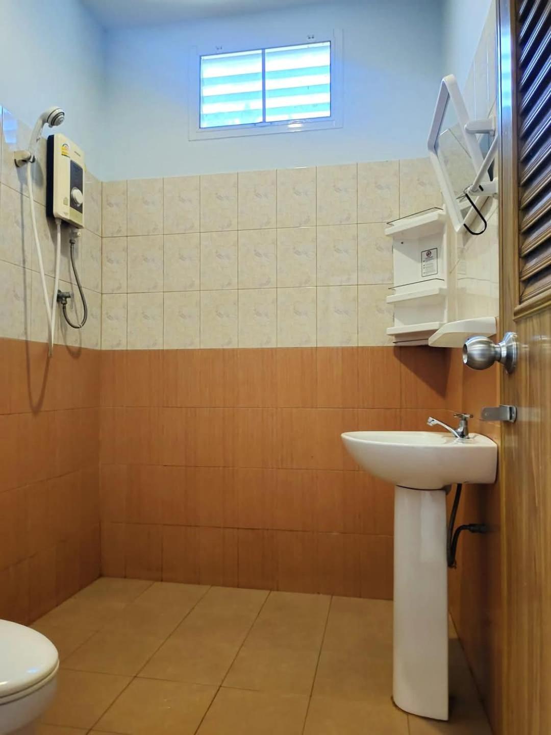 House In Lipa Noi Holiday home Ban Na We
