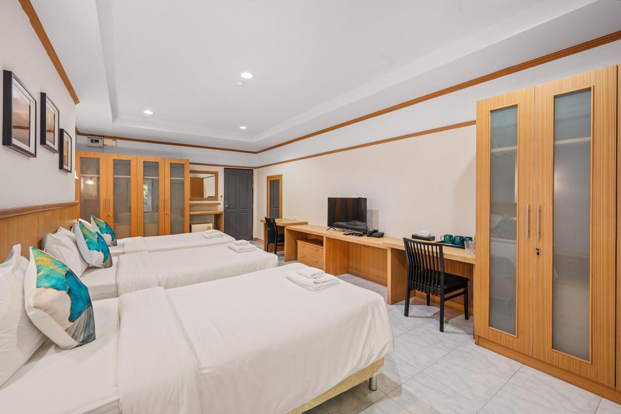 U Hub Hotel 3*