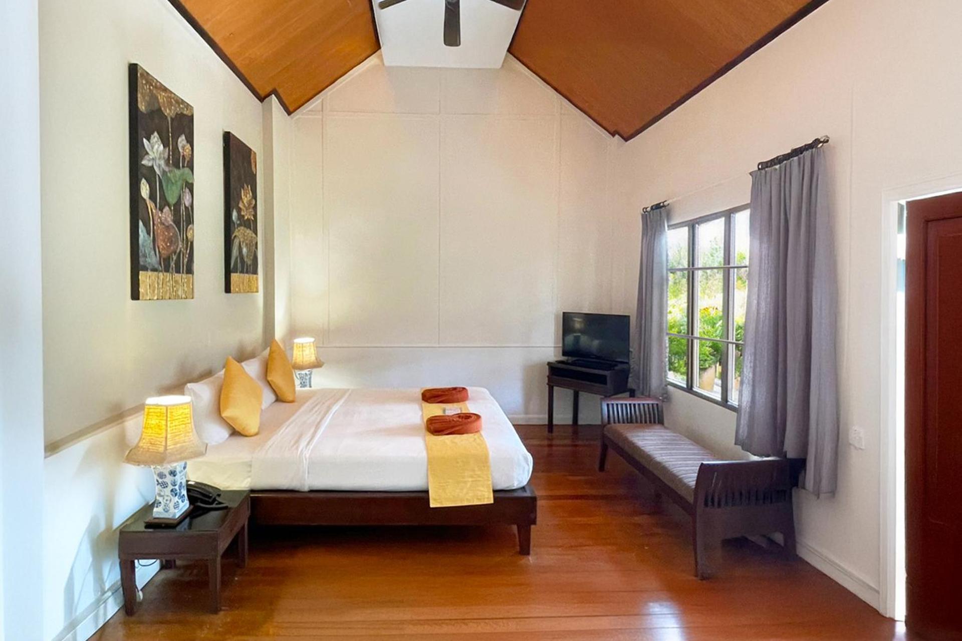 Resort Pinnacle Samui Mae Nam