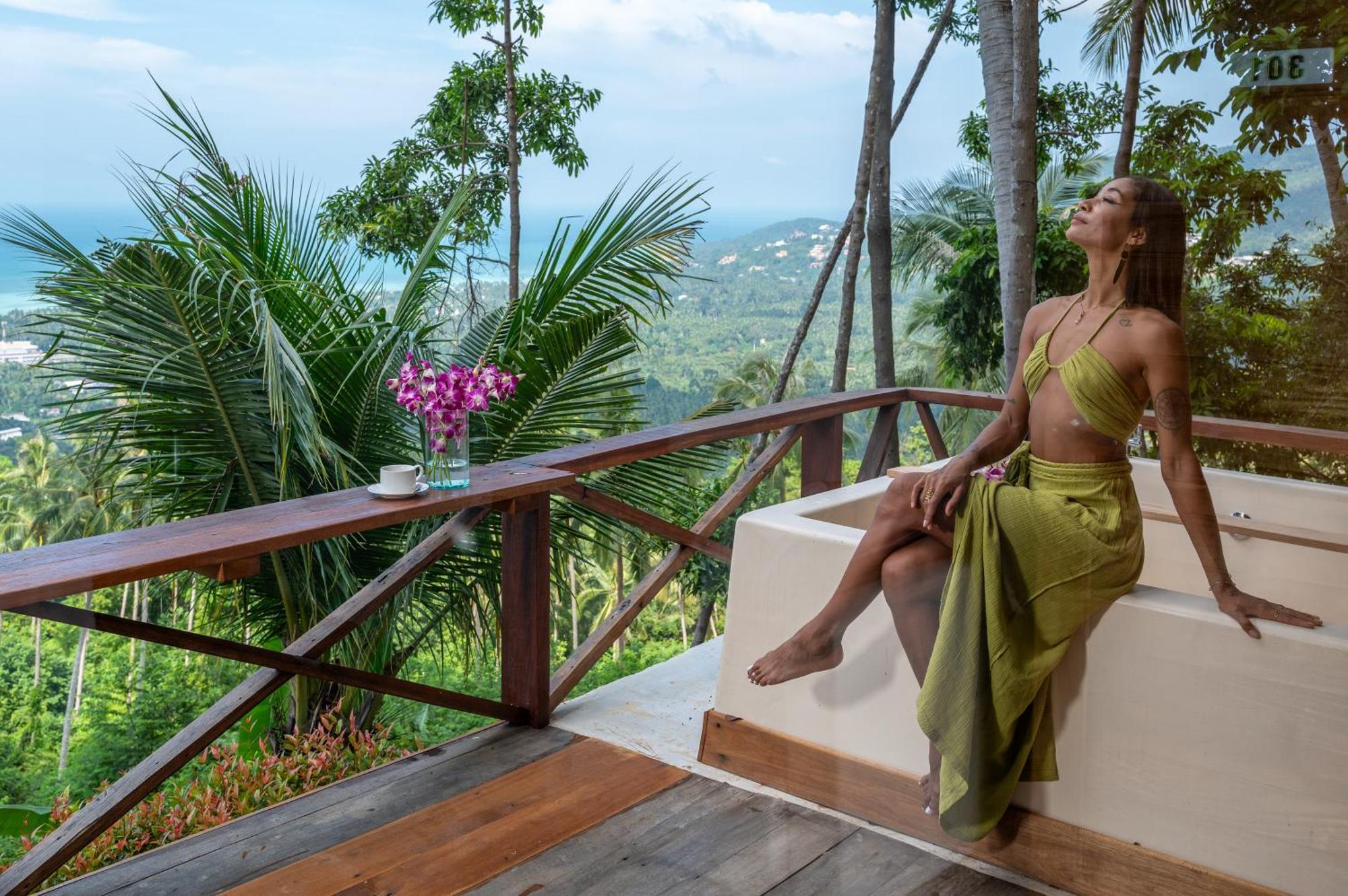 Hotel Roomquest Theva Koh Samui