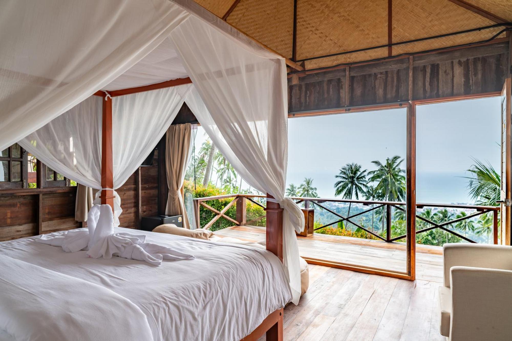 Roomquest Theva Hotel 4*