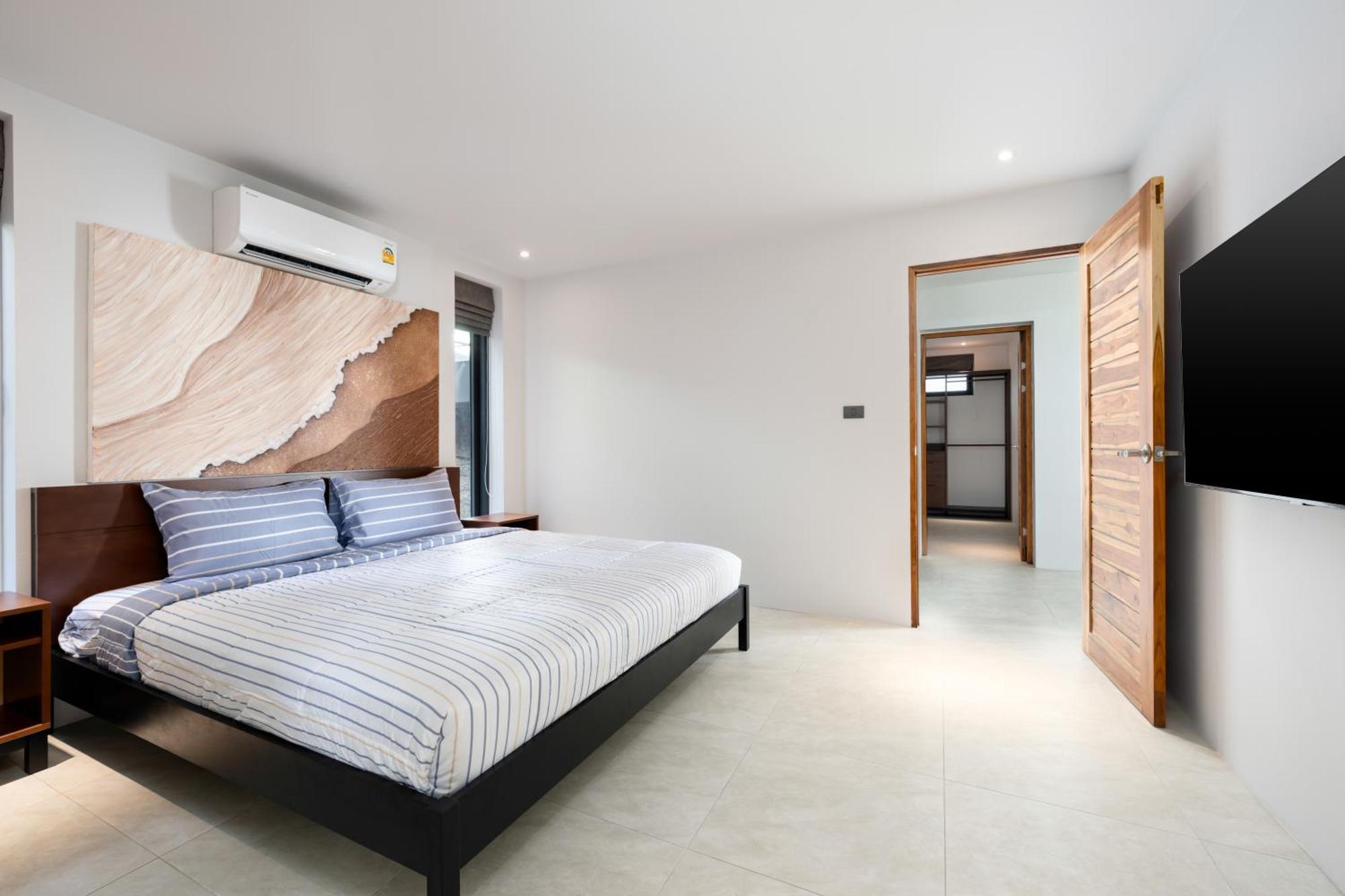 The Penthouses, Bangpor Seaview Luxury *