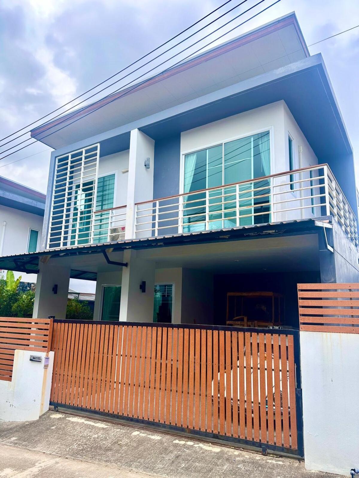 Apartment Y *