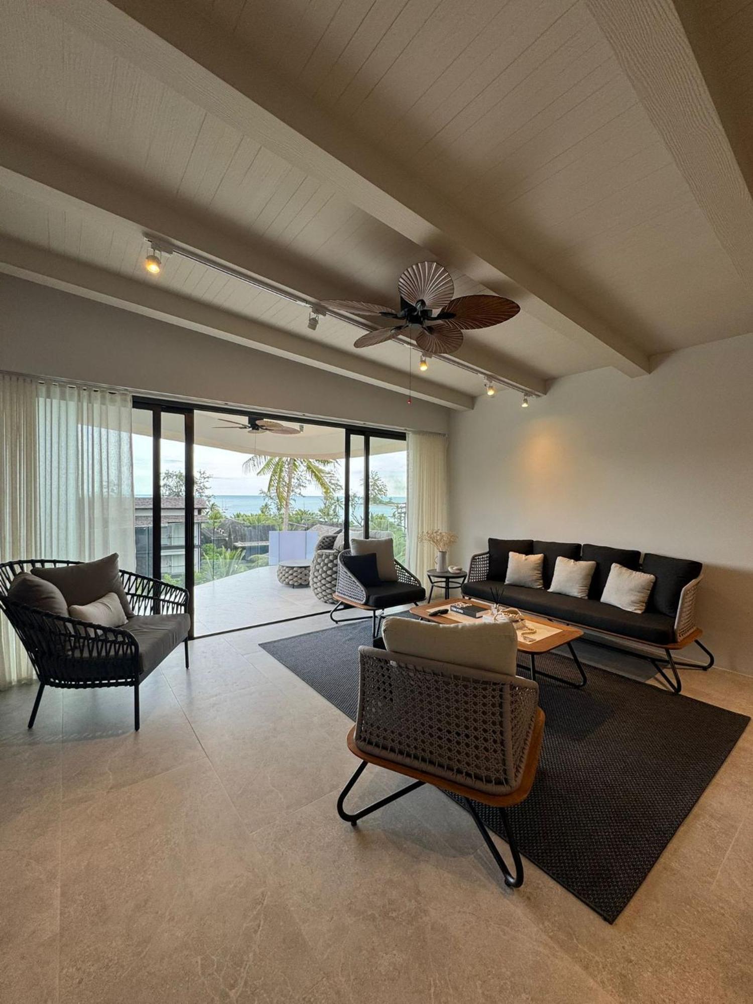 Beachside Apartment