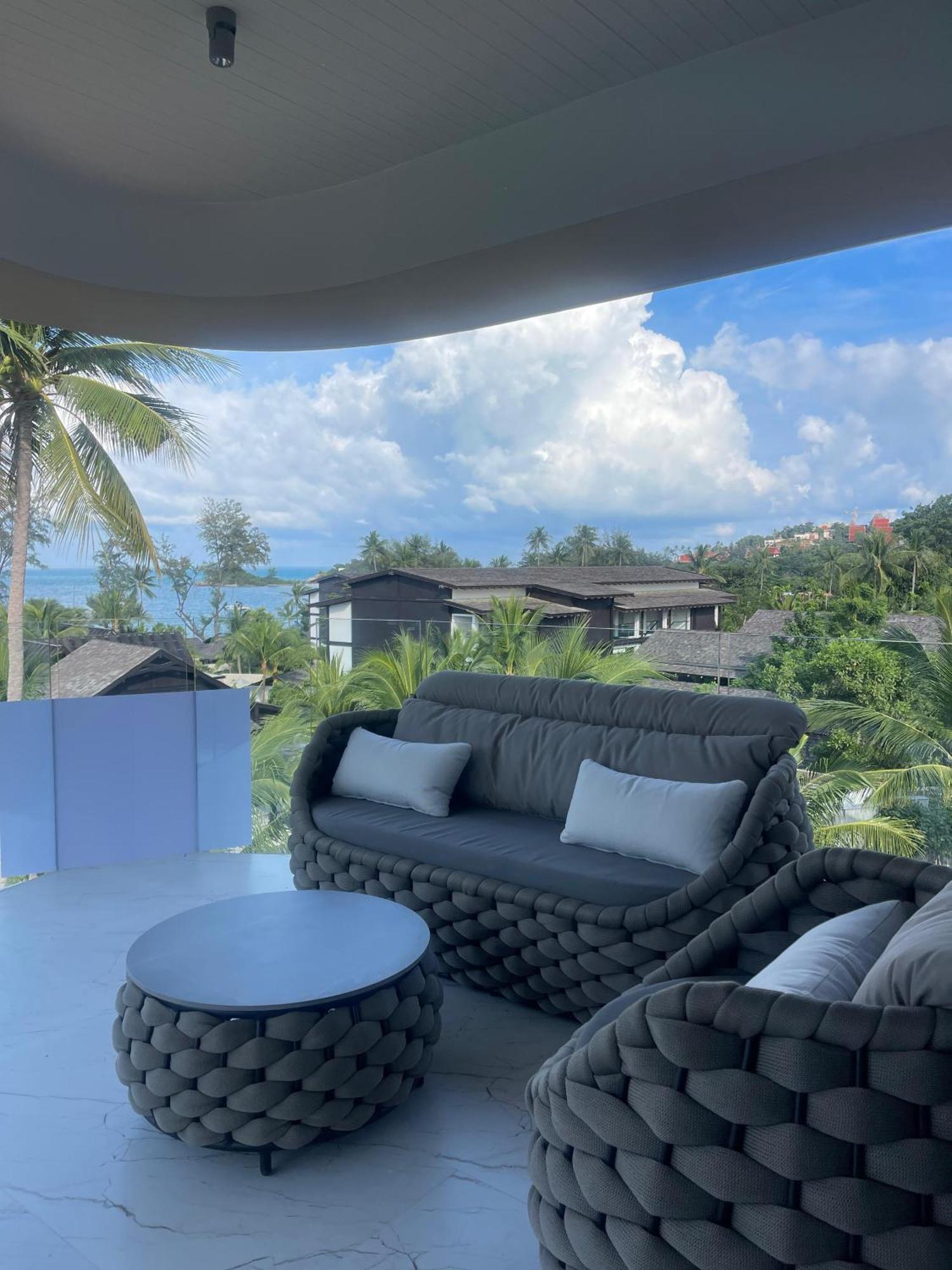Beachside Apartment *