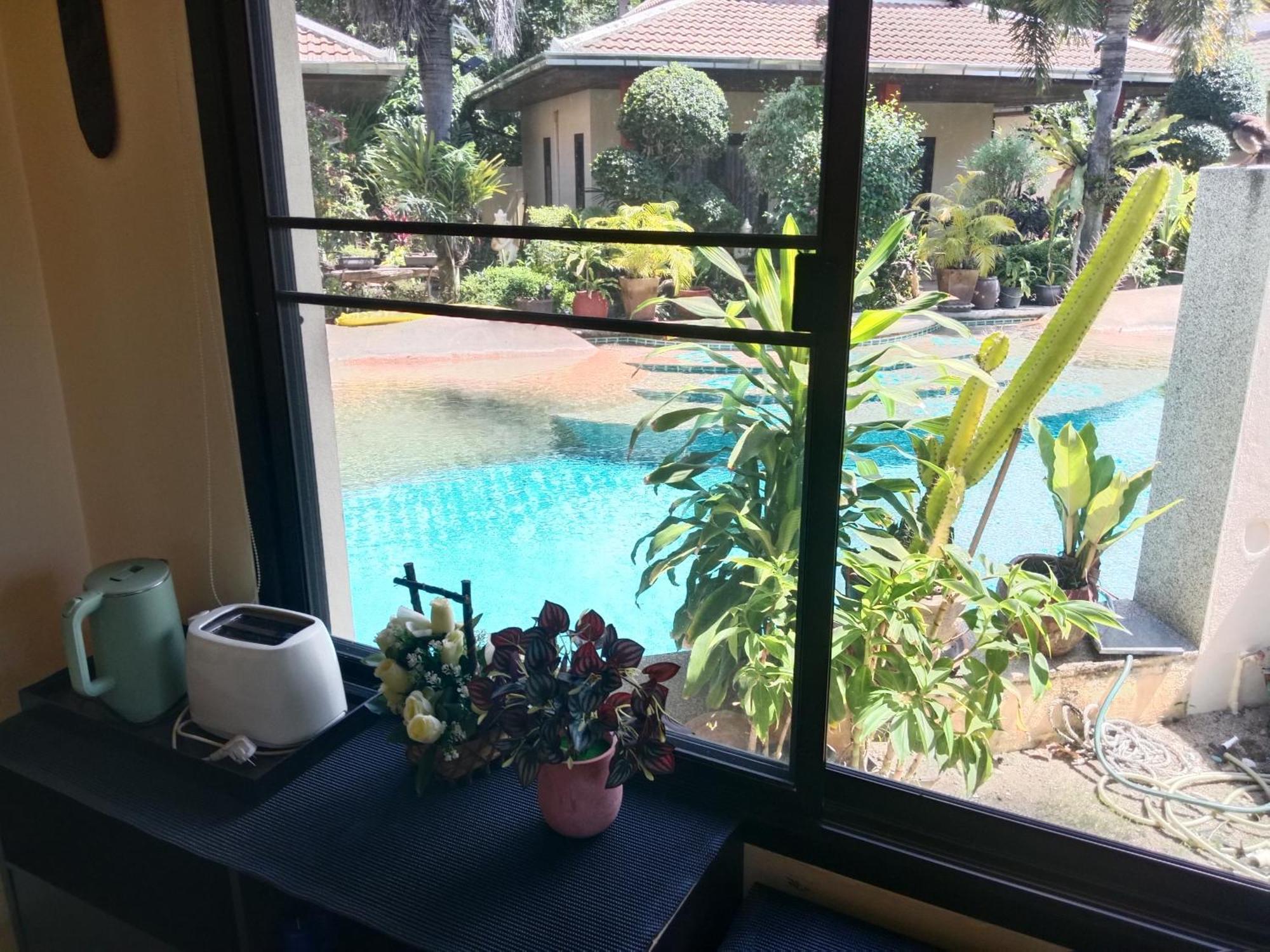 Baan Tropicana