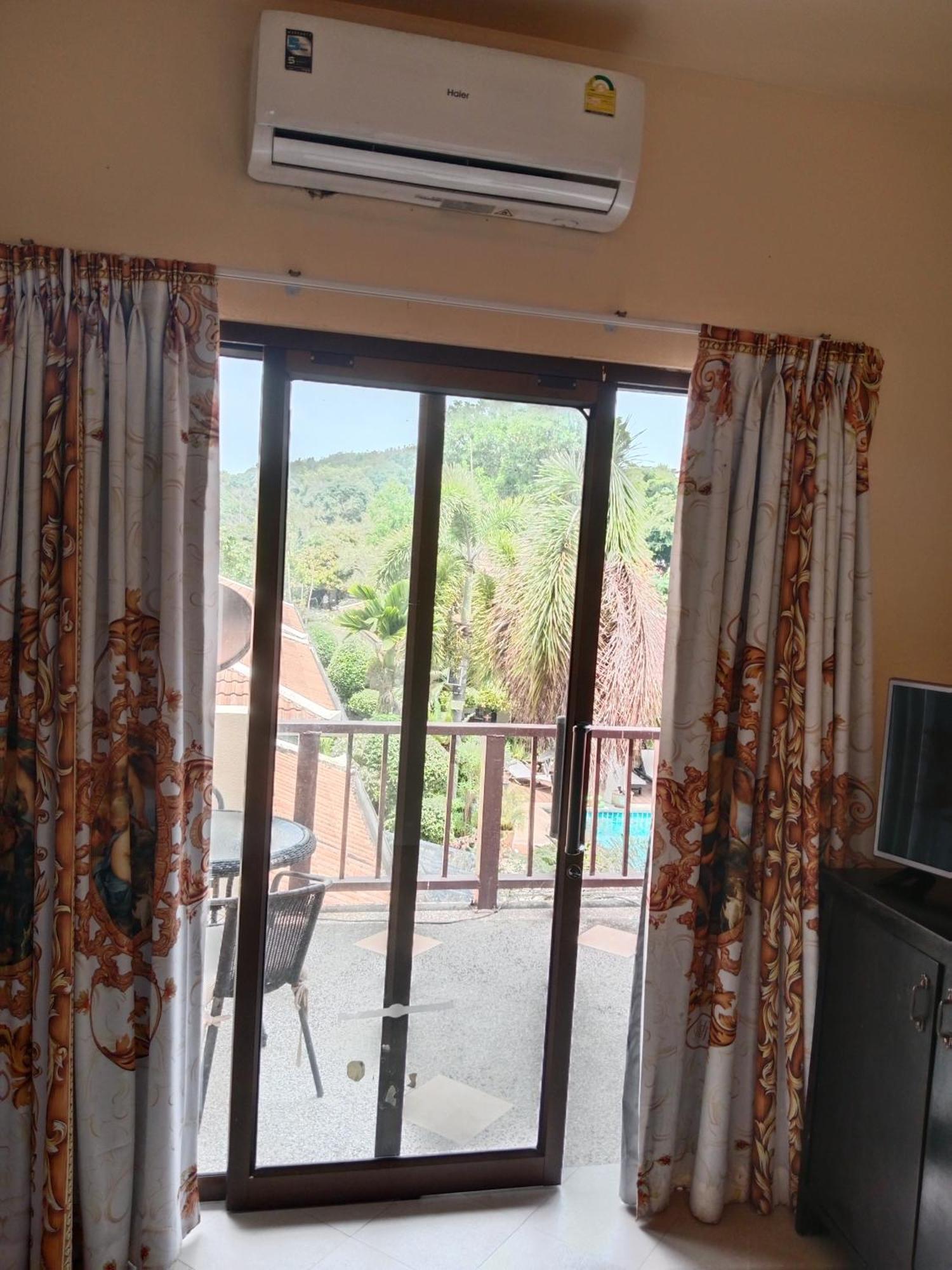 Baan Tropicana Villa *