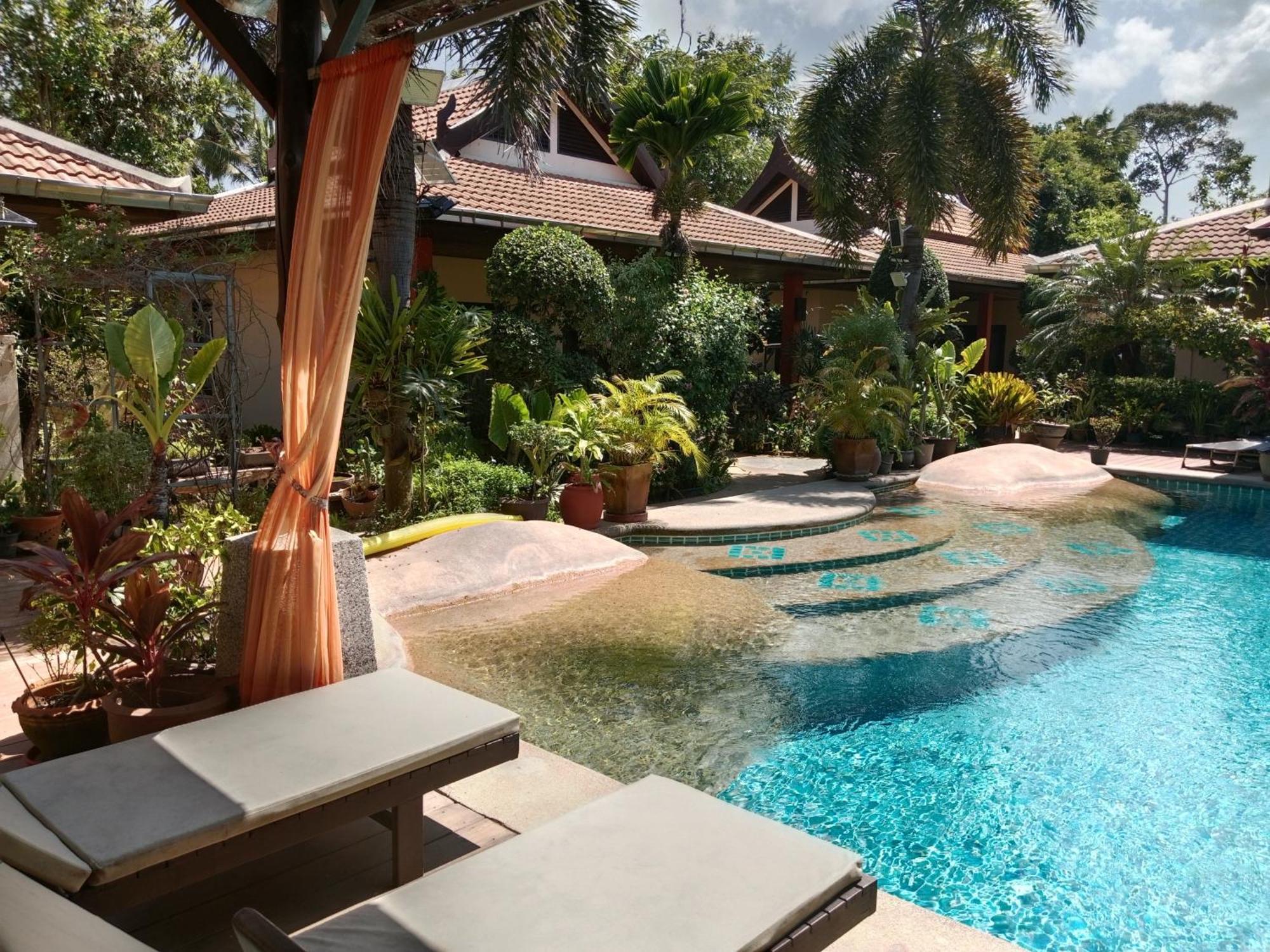 Baan Tropicana