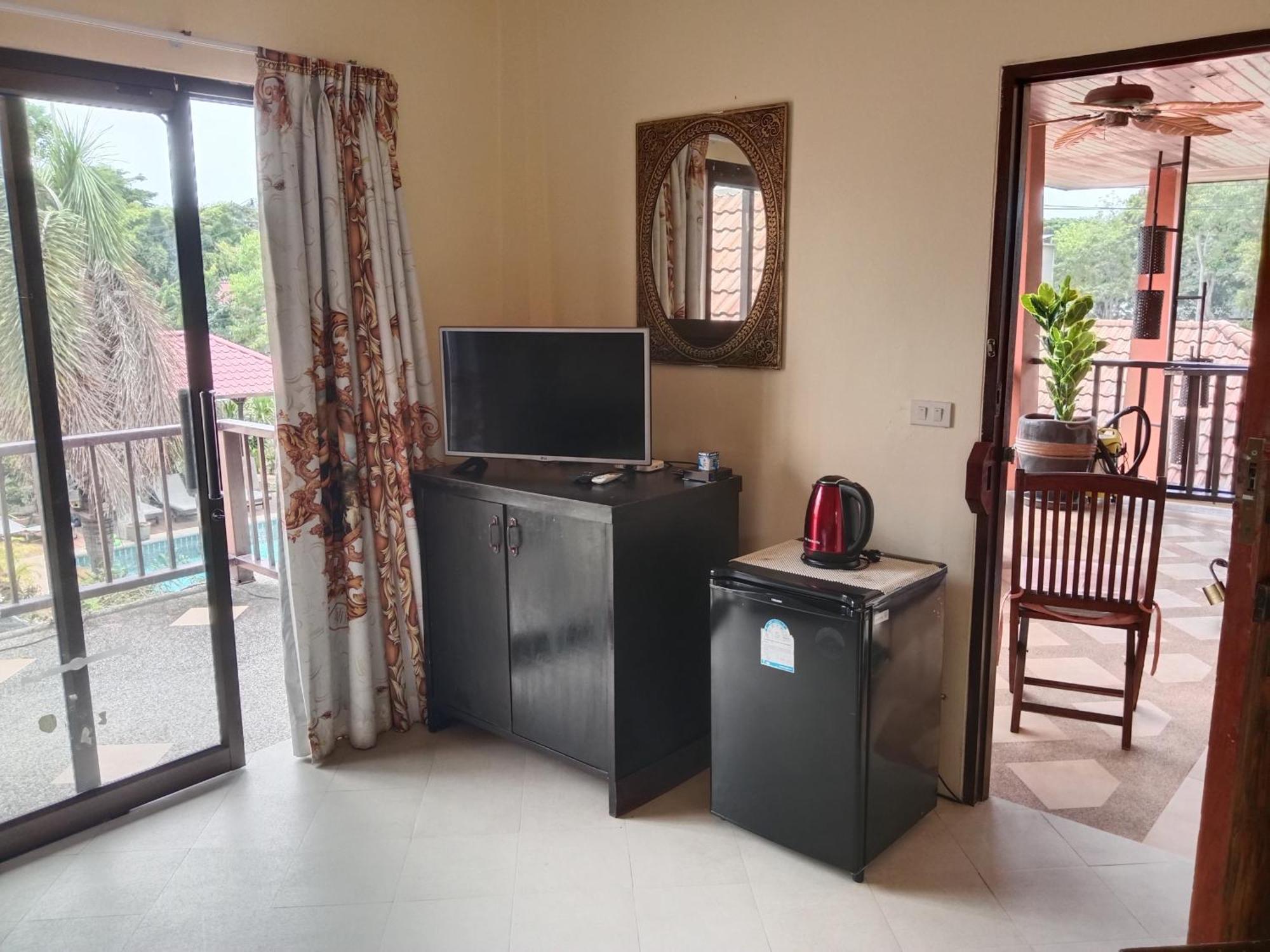 Baan Tropicana