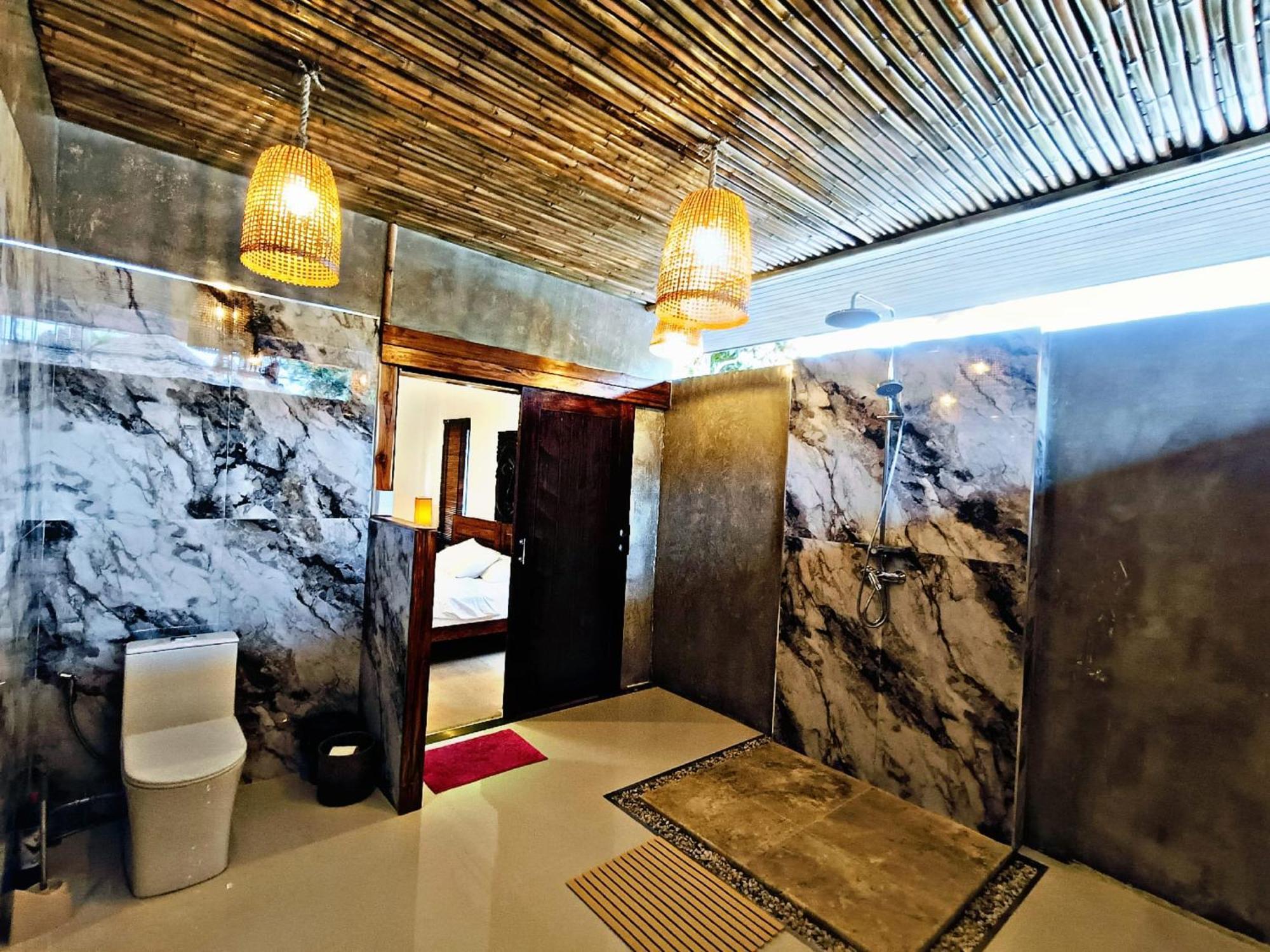 Baan Tropicana Villa