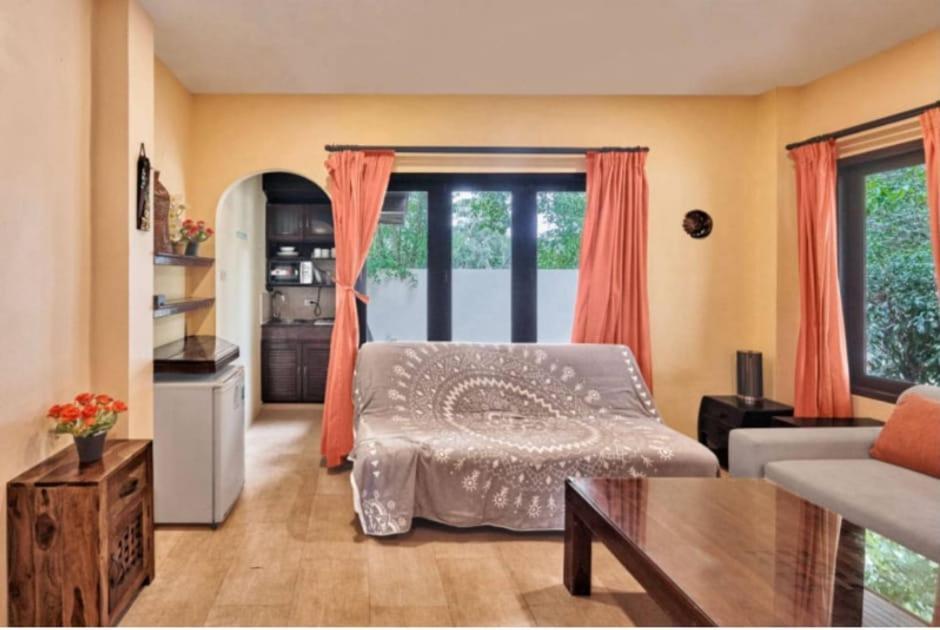 Baan Tropicana * Mae Nam