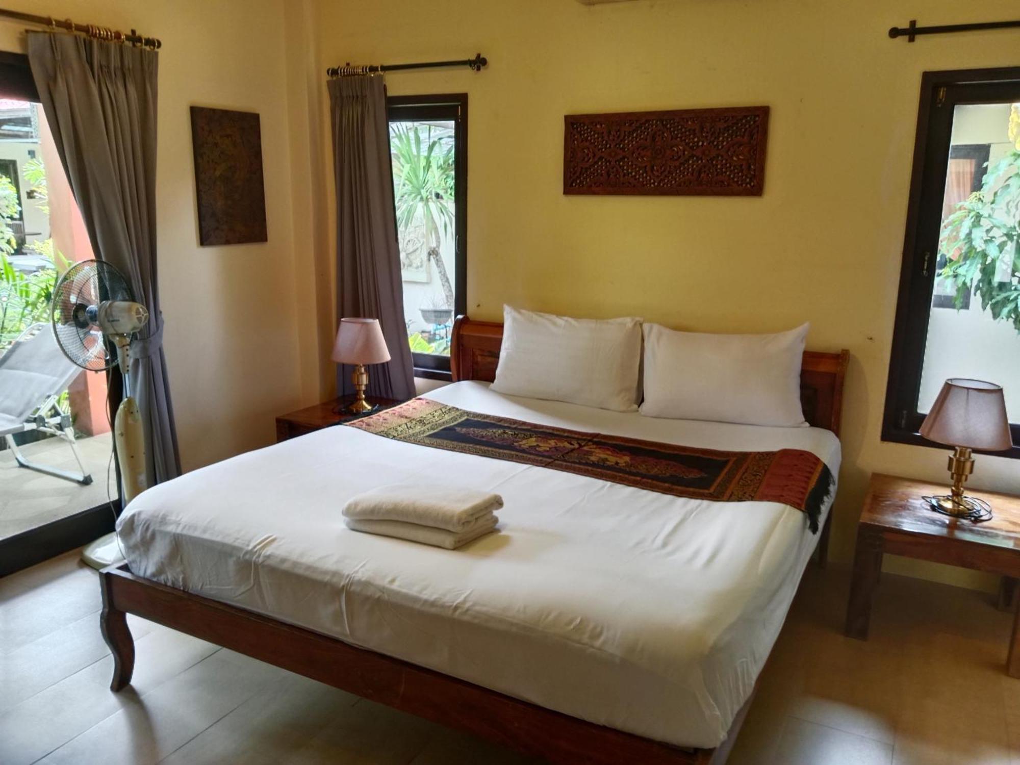 Baan Tropicana Villa