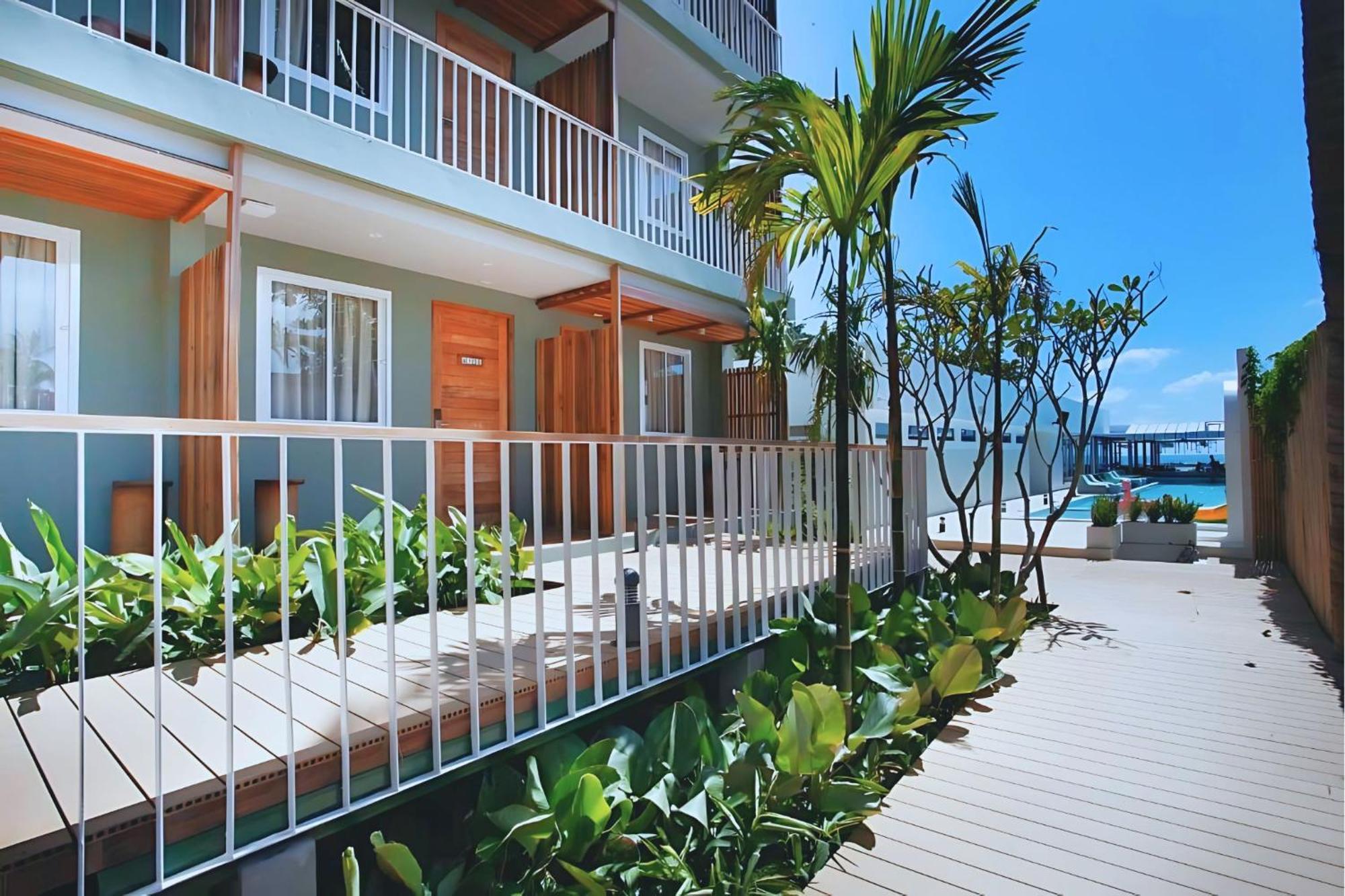Hotel The Resort- Sha