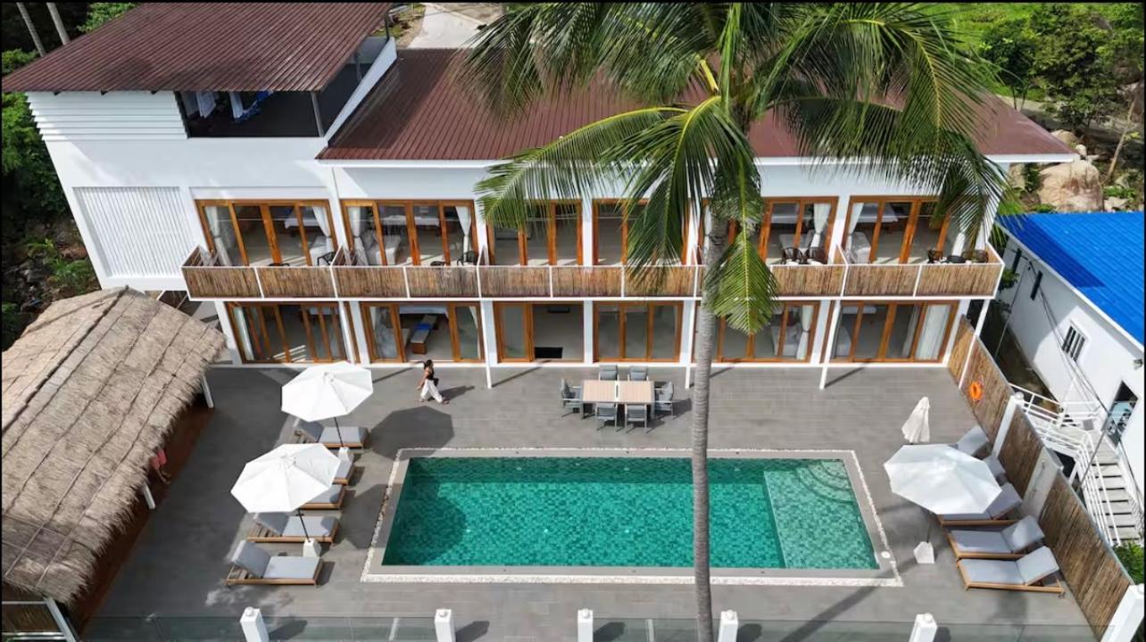 8 Bedroom Monkey 202 *