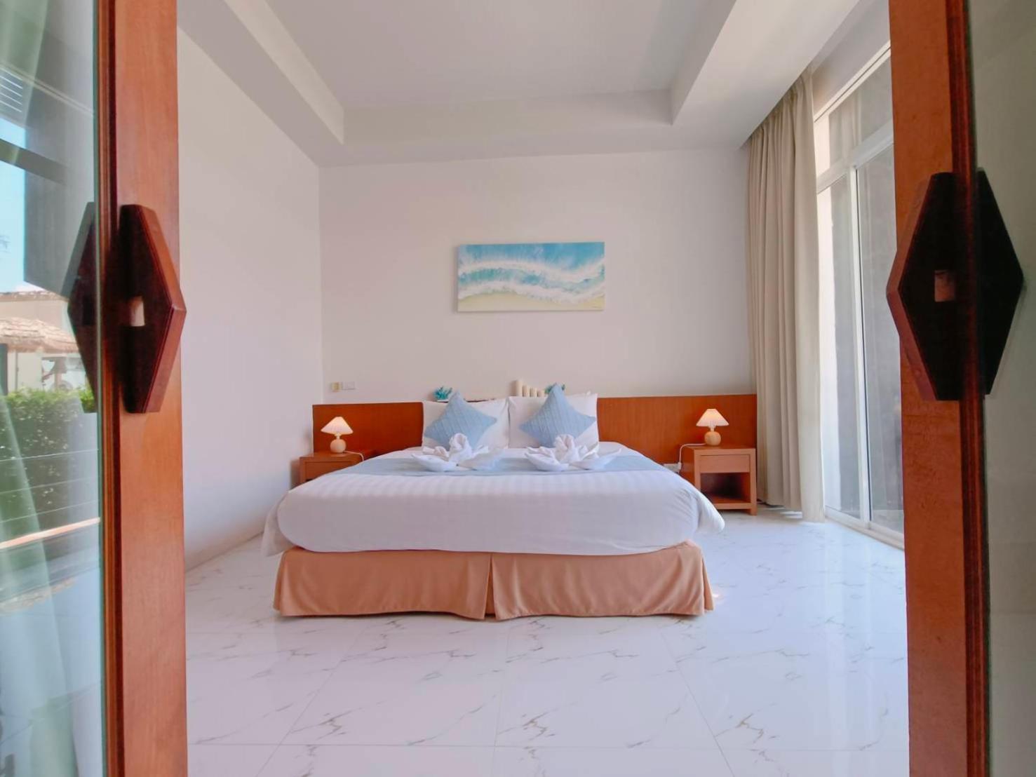 Hotel Smile Samui Front