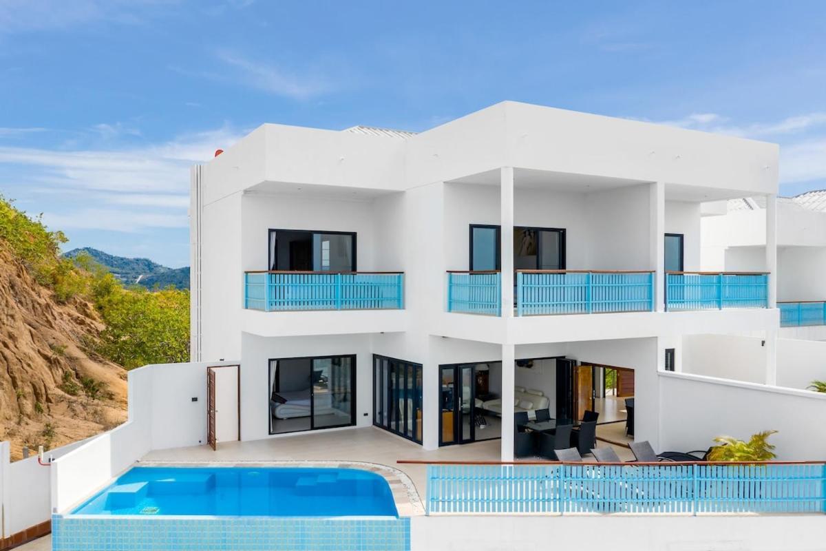 2 Bed Seaview 5 Mins To A2 Villa