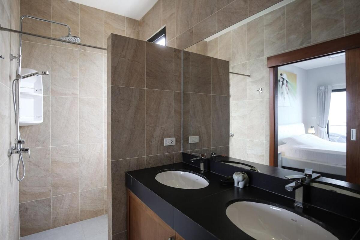 2 Bed Seaview 5 Mins To A2