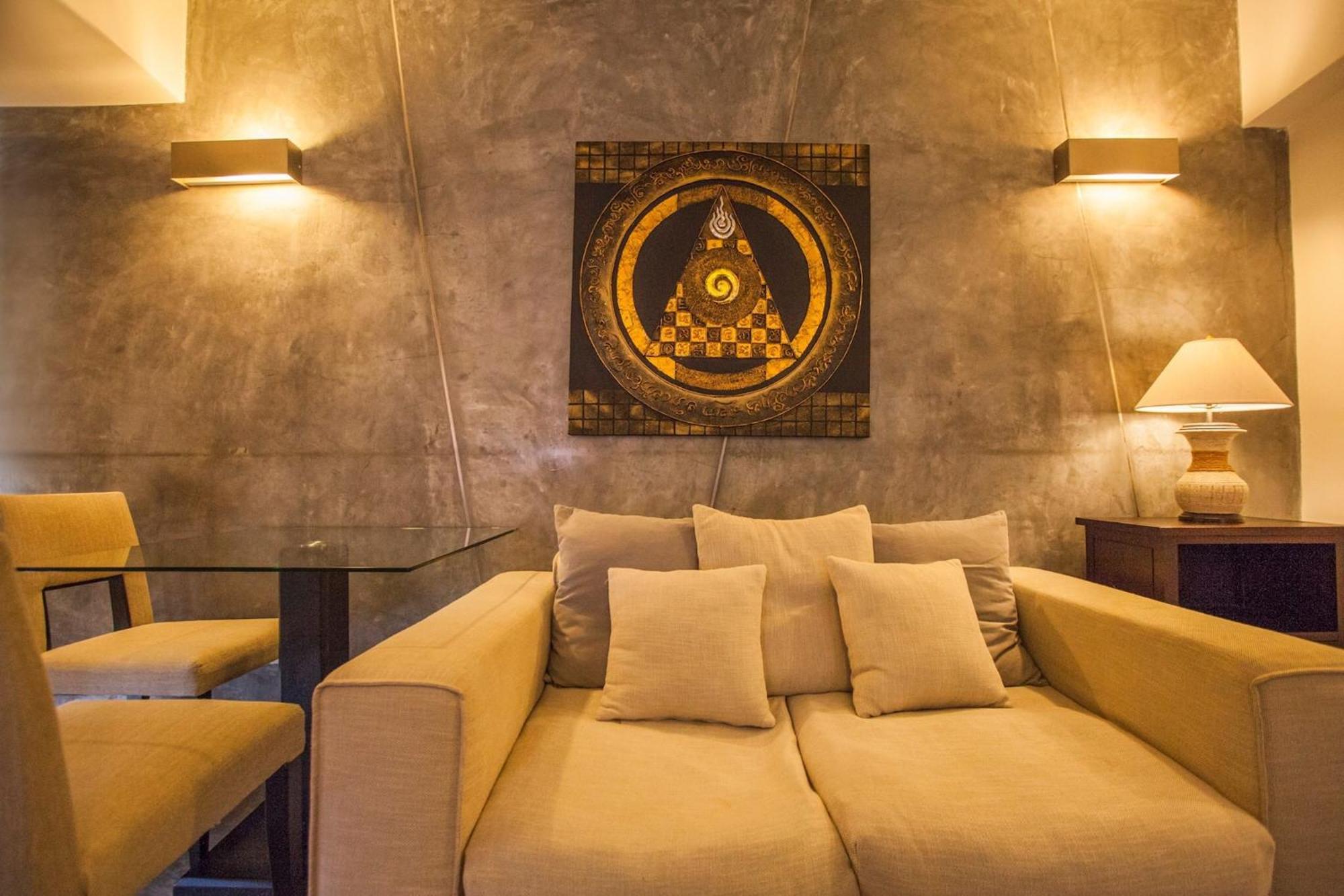 Replay One Bedroom Apartment *