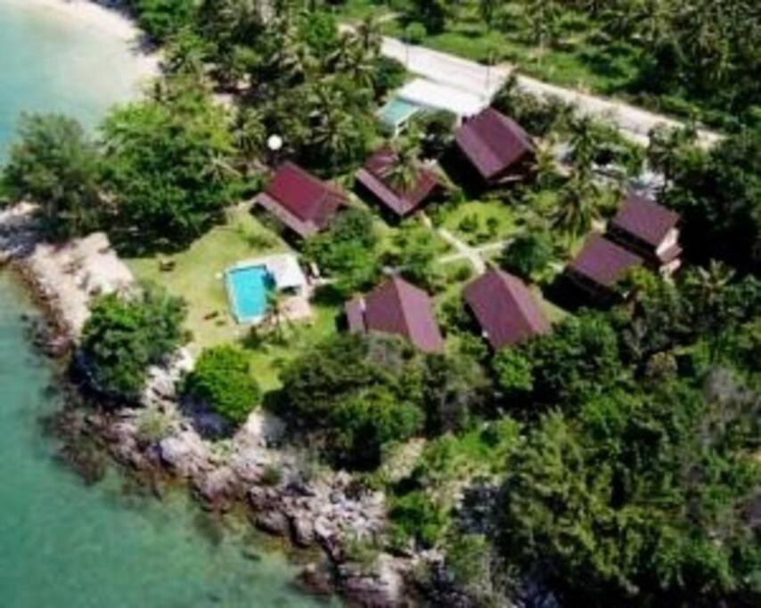 2 Bedroom Beachfront Bang Po Villa *