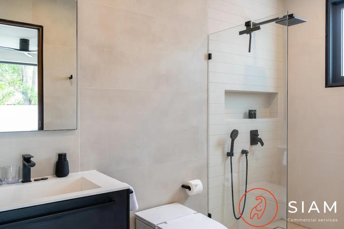 Ami 3br & Private Pool Villa *