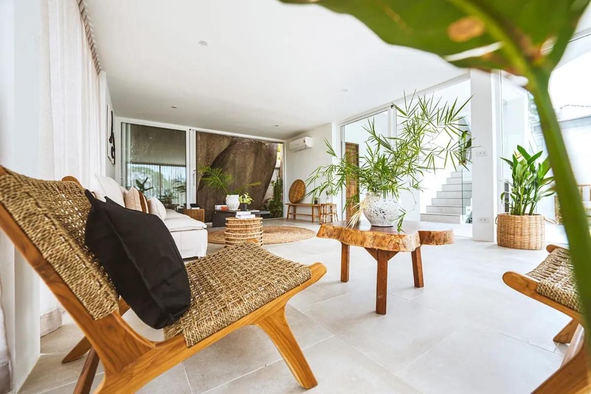 Umi 4 Bedroom Private Pool & Sea View * Ban Lamai