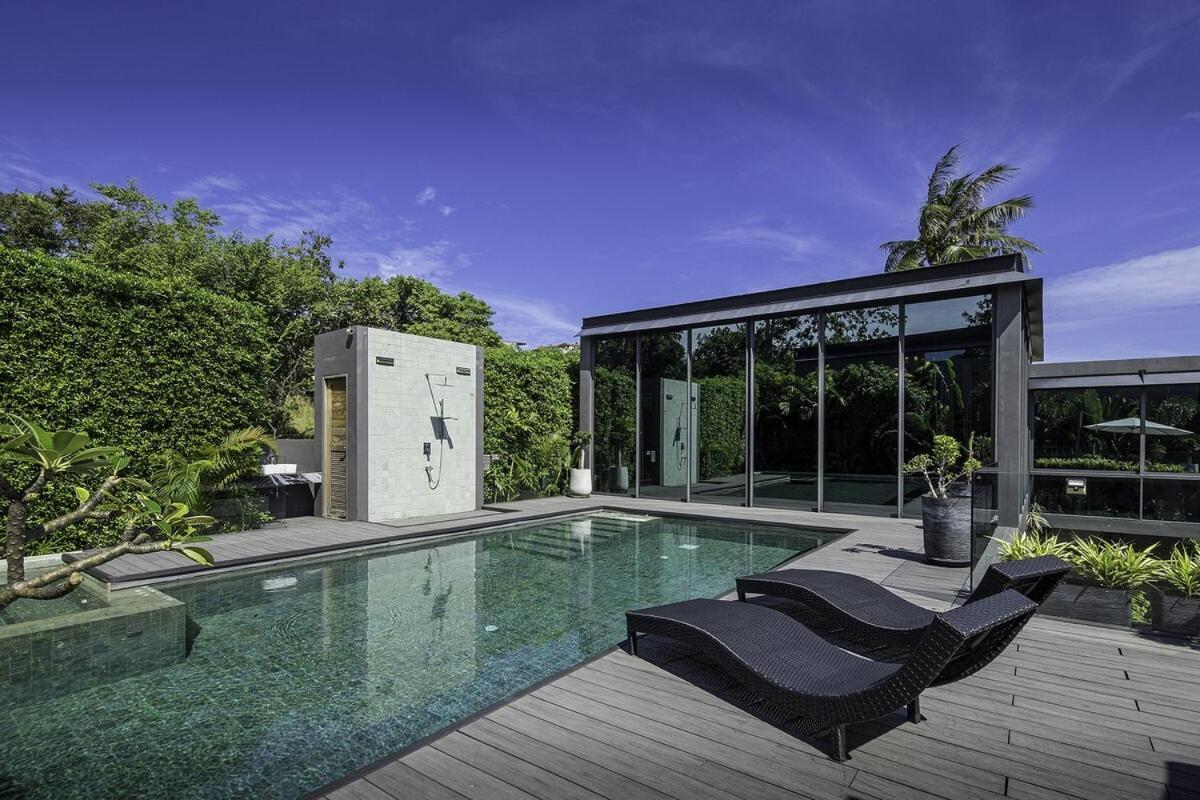 Villa Onyx *