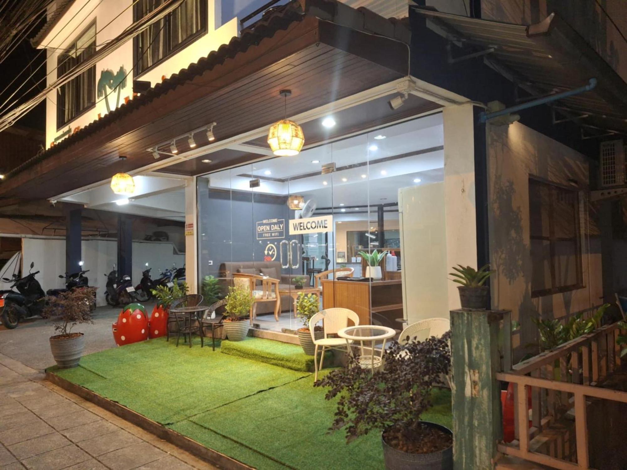 สมุย แกรนด์ แมนชั่น Samui Grand Mansion Apartment *