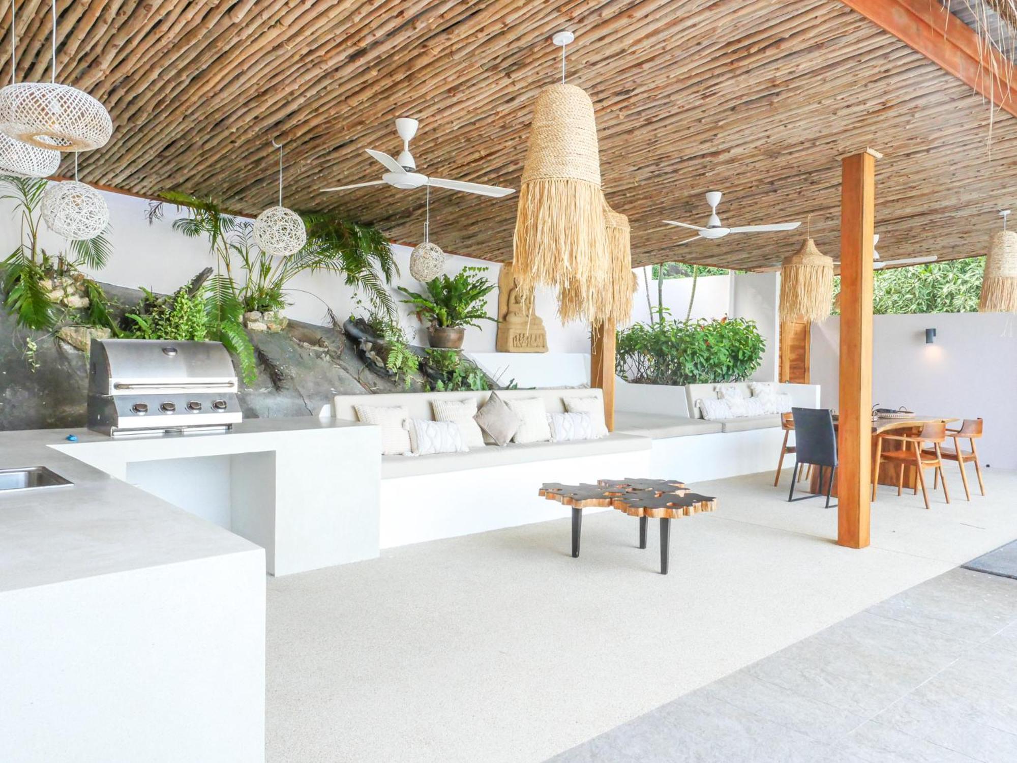 Modern Macha With Pool And & Sea View *
