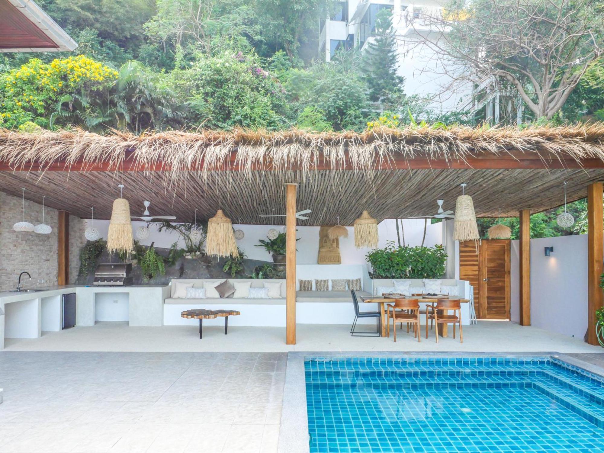 Modern Macha With Pool And & Sea View