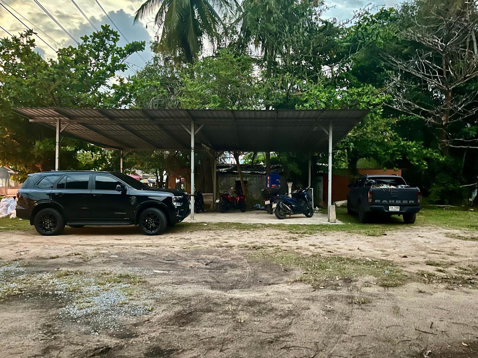 Hotel South