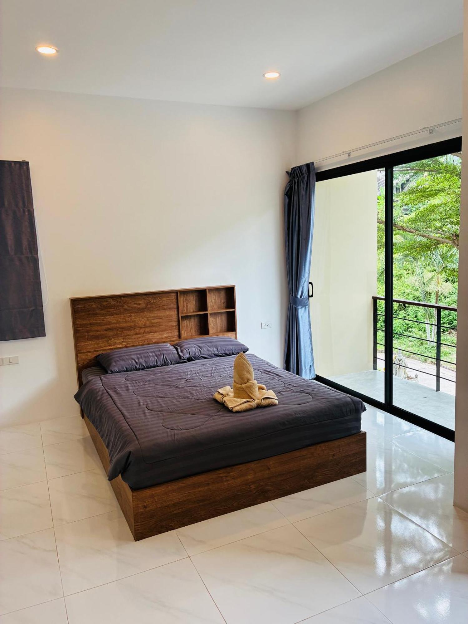 Gm 2 Bedrooms *