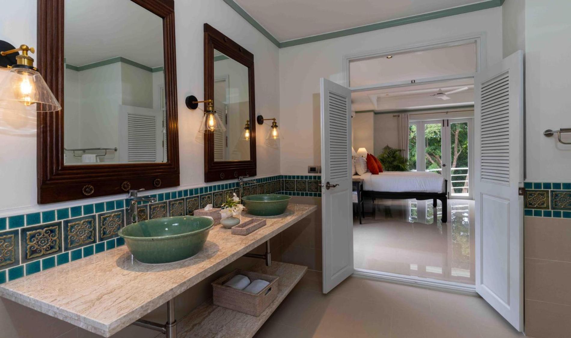 Vila 4 Bed Pool Steps From The - Kbr34 *