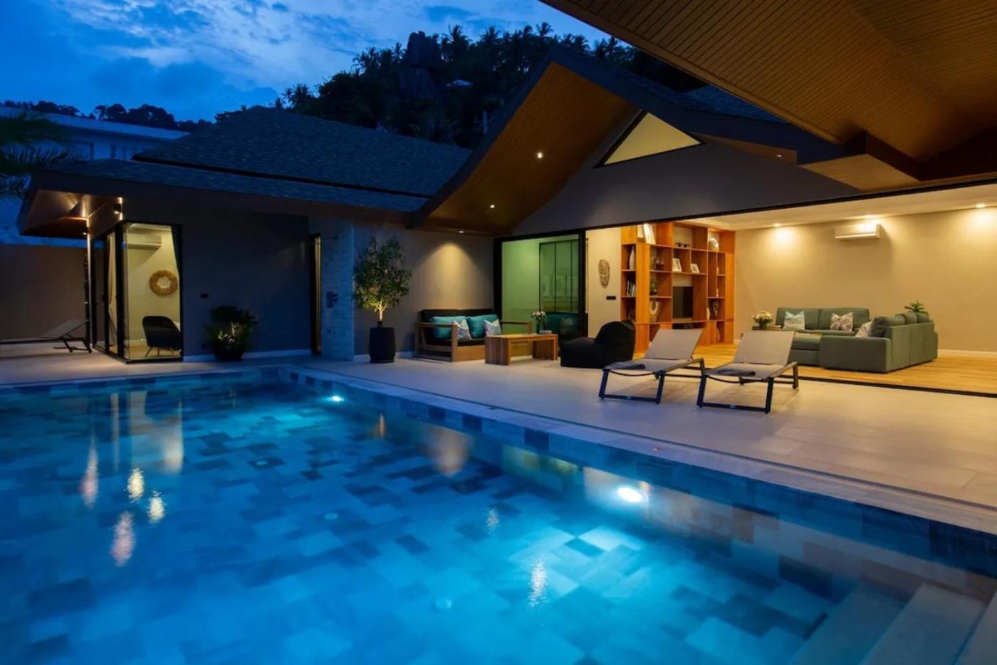 Luxury Swann 4br Panorama & Pool