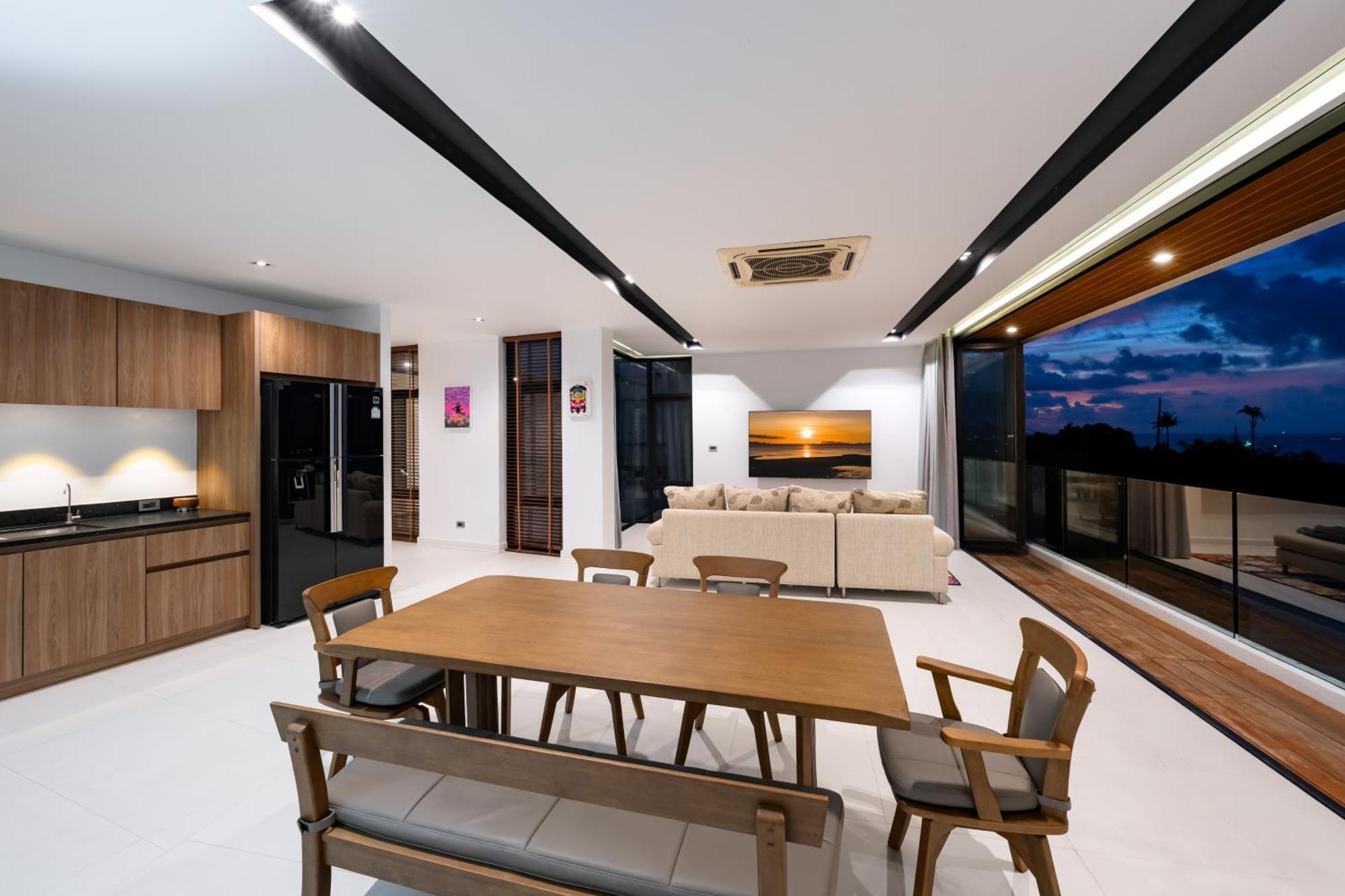 Serenity Bay, Modern 4-br Partial Sea View Amphoe Koksamui